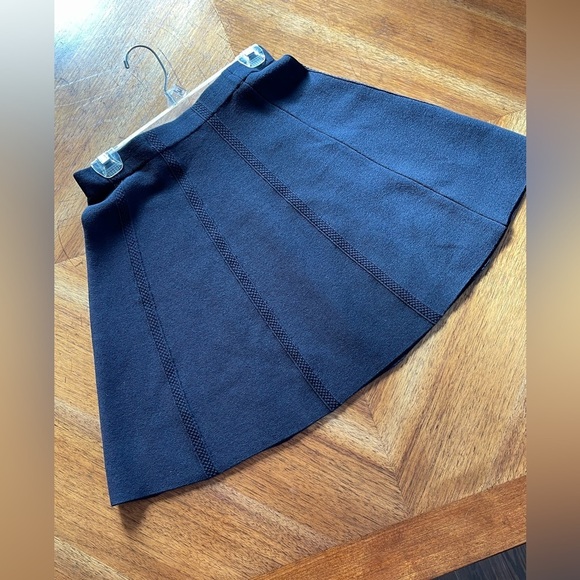 NWT Zara Basics Navy Knit Circle/ Skater Skirt M - Picture 8 of 9